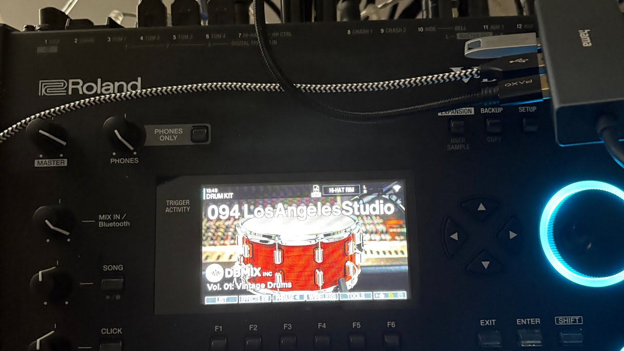 Some Roland cloud xpansions kit on @roland V71 Module