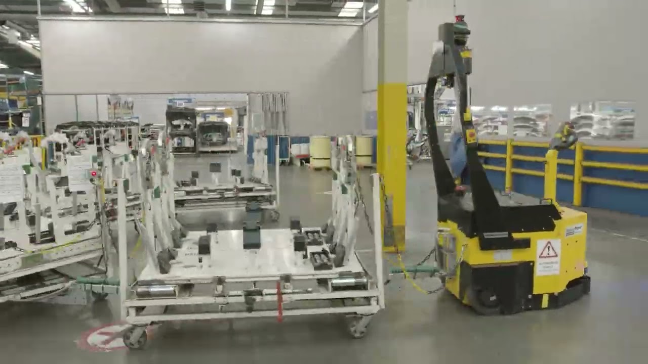 Towing AGV Automated Guided Vehicle ► DRIVES EFFICIENCY at Toyota Motor Manufacturing