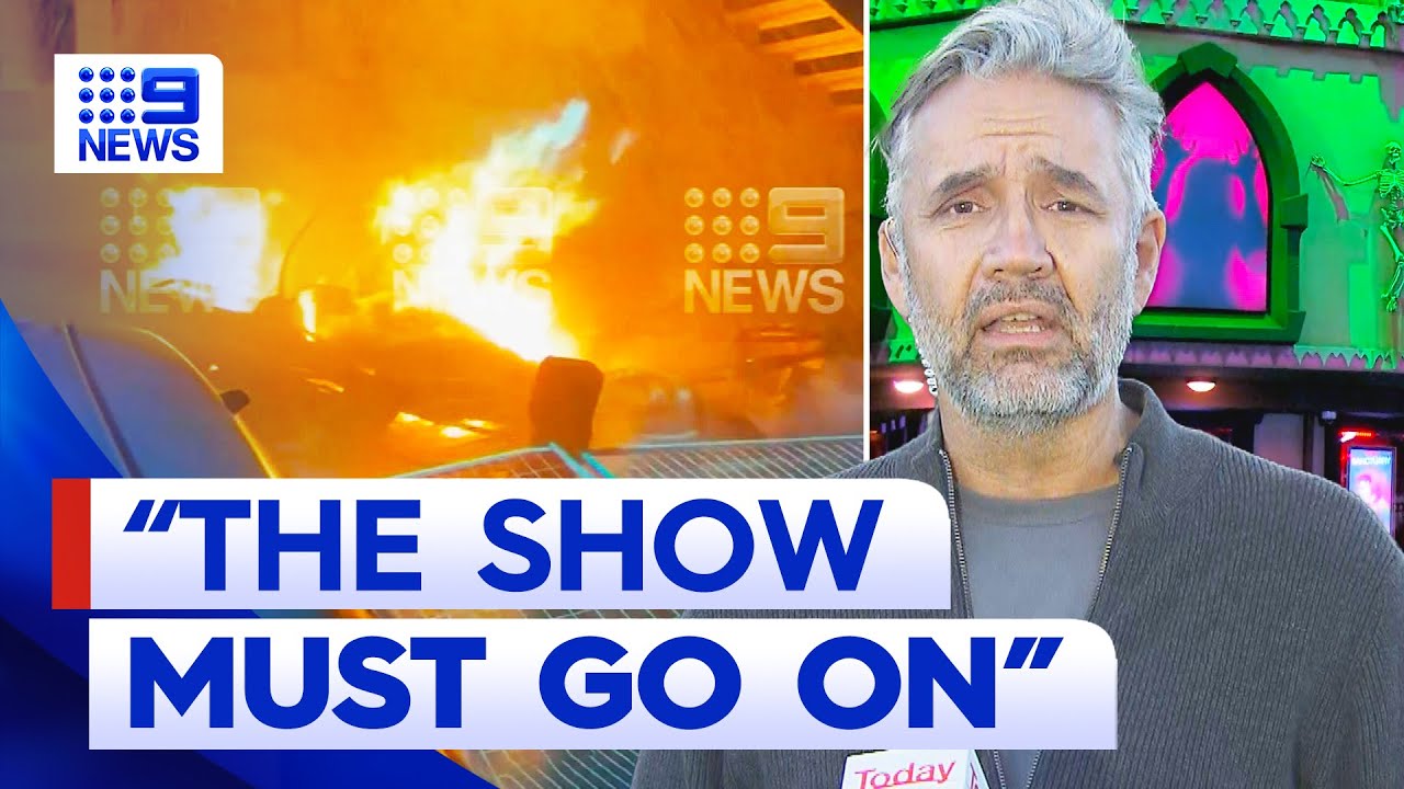 People evacuated as fire rips through Gold Coast Cabaret | 9 News Australia
