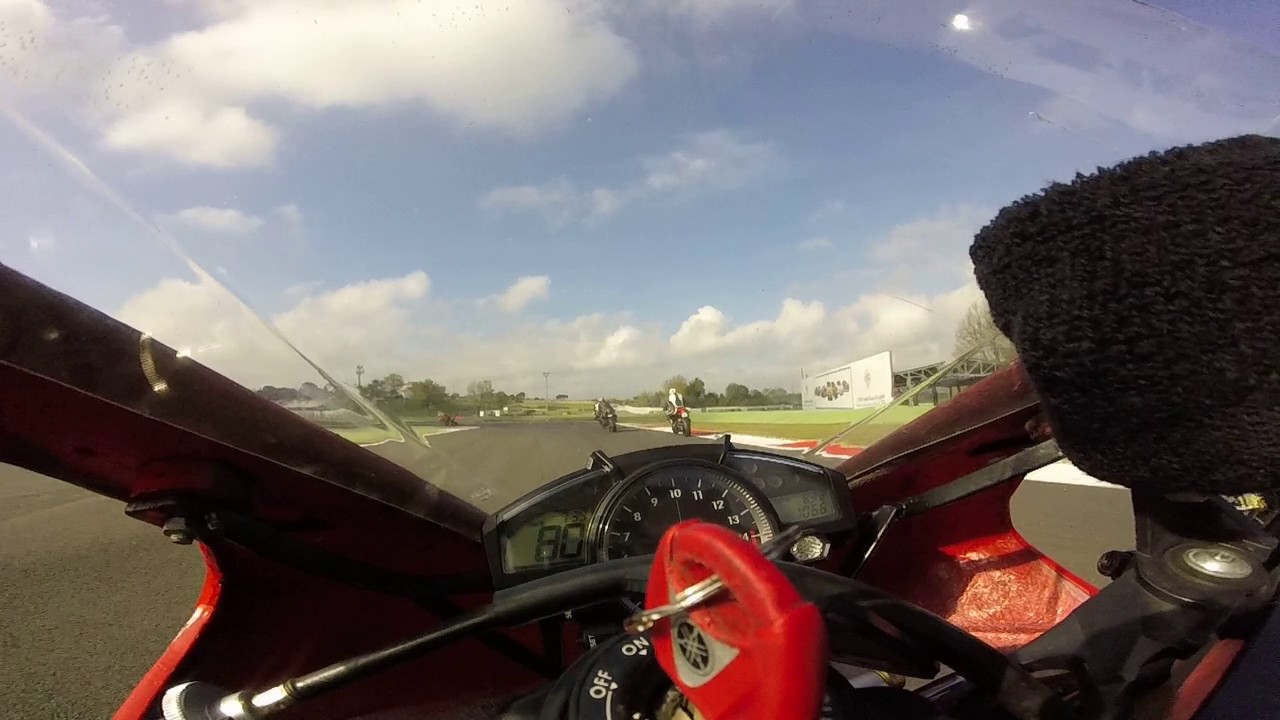 on board vallelunga yamaha yzf R12004 turno neofiti