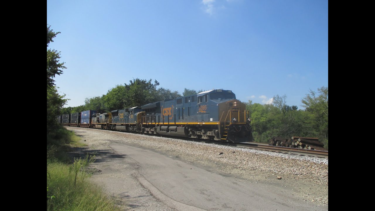 CSX 3395, CSX 4708, and CSX 163 pull a CSX Intermodal Train through Brentwood, TN (B&A)
