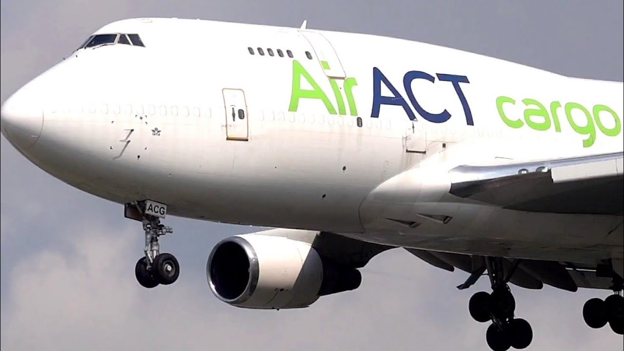 HEAVY AND SMALL LANDINGS [PLANESPOTTING FRANKFURT AIRPORT].