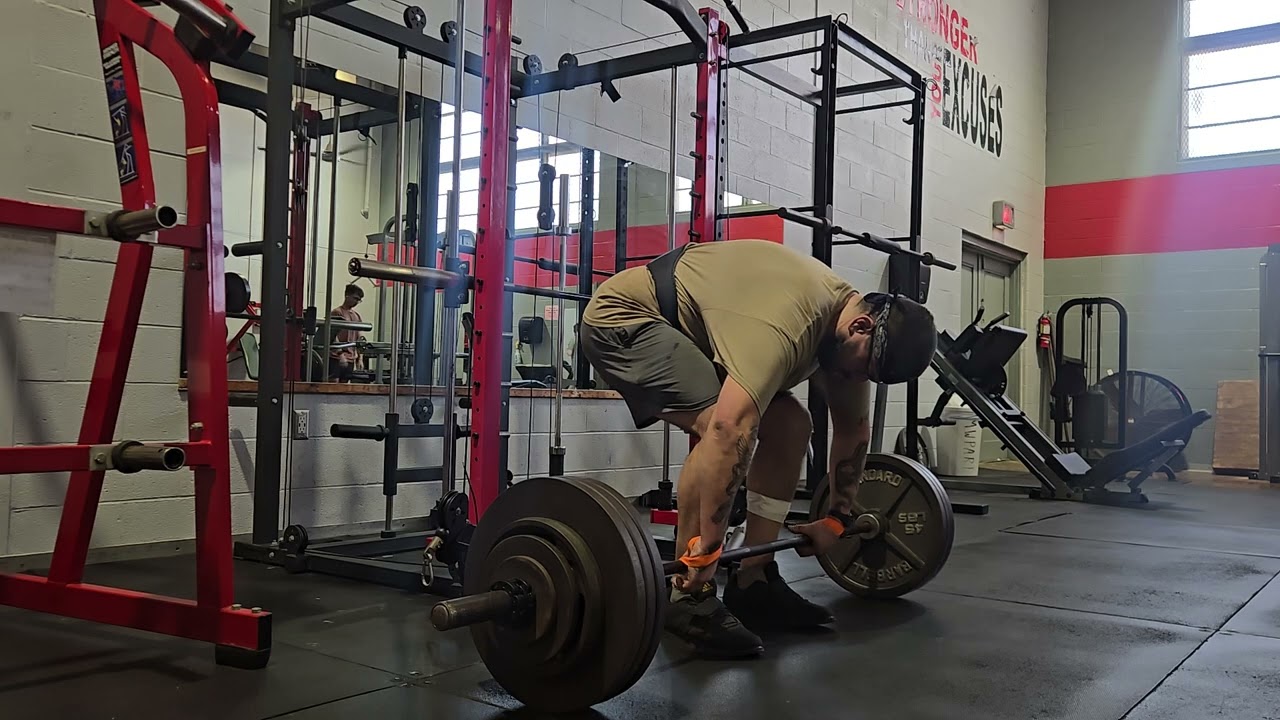 deadlift 390lbs