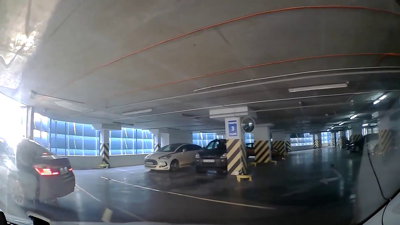 Где припарковаться в центре Киева? Паркинг 101 tower. Паркинги Киева