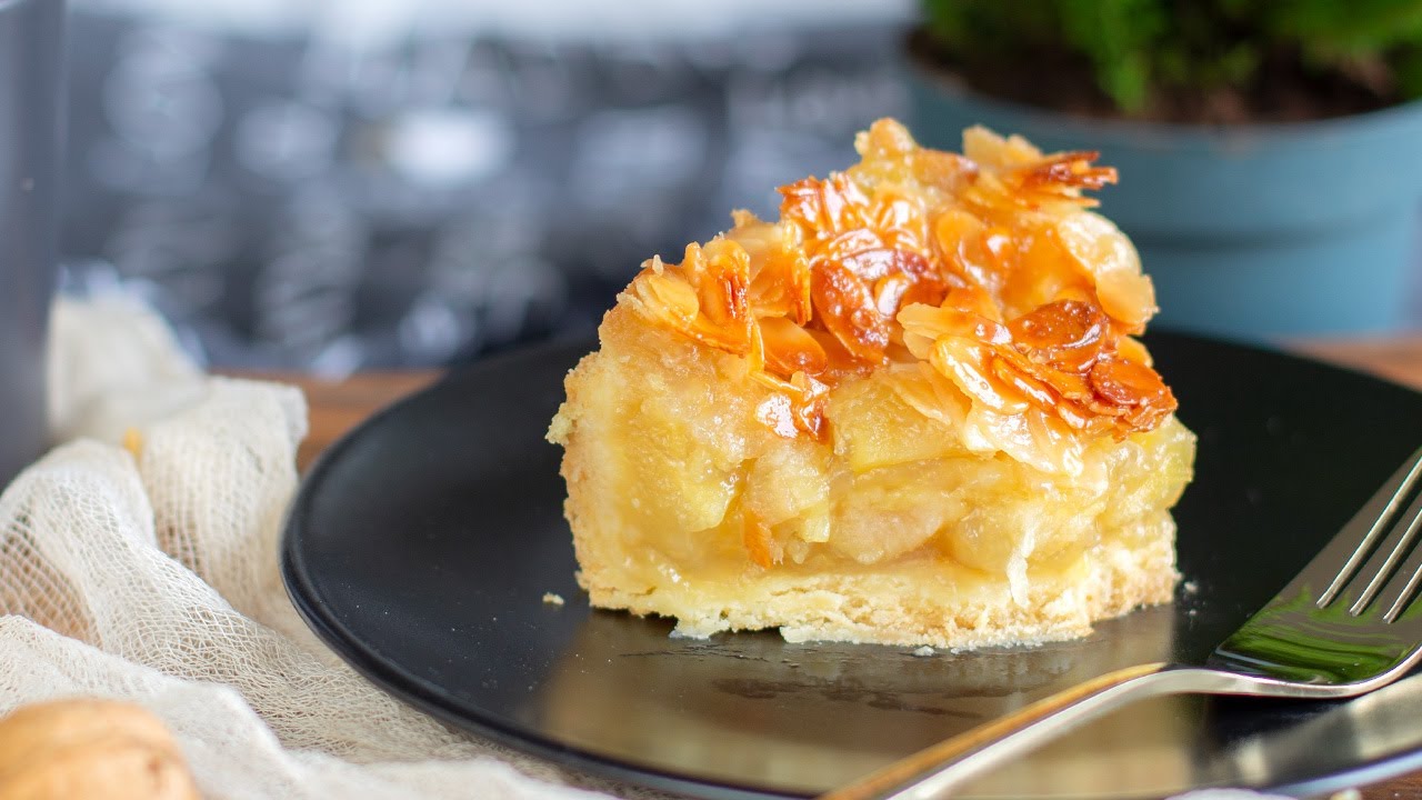 Яблочный пирог с пчелиным укусом