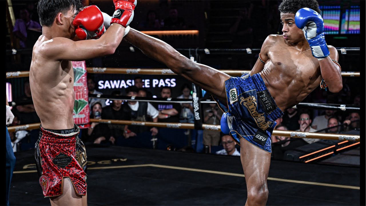 LIVE Thai Style Muay Thai Training! Sparring & Padwork at Petchyindee Academy