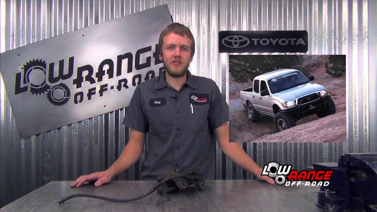 Прокачка тормозной системы Toyota Tacoma 2002 года