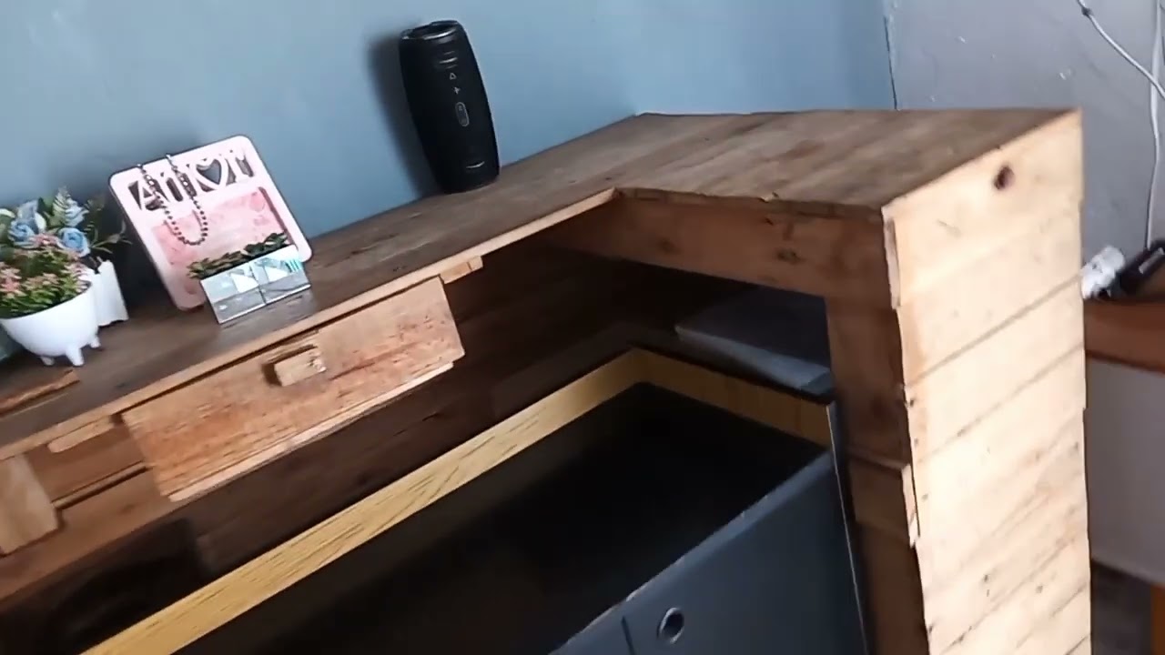 TROQUEI A RACK E GANHANHEI UMA BANCADA DE MADEIRA.😍🙏🏻