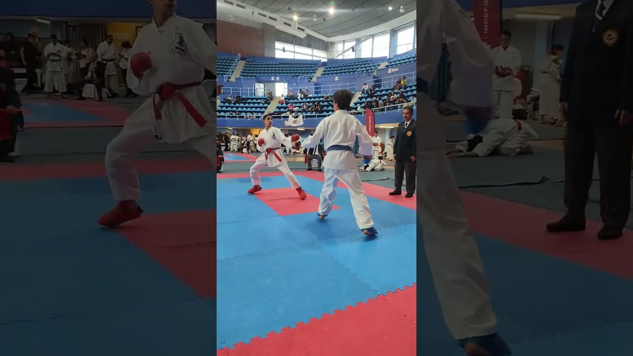 Kumite de torneo de karate Juegos Deportivos de la CDMX