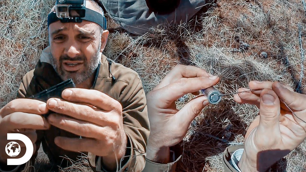 Bateria de lítio salva o Ed na Mongólia | Ed Stafford: Desafio Mortal | Discovery Brasil