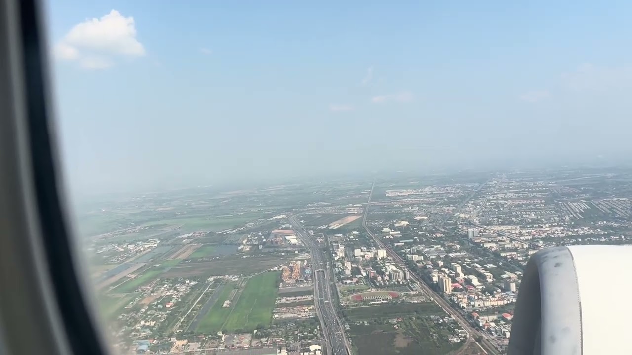 EVA AIR 777-300er taking off from Bangkok Suvarnabhumi Airport (BR202 BKK-TPE)