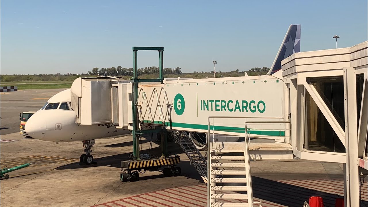 LATAM A320 Economy Class Experience | Buenos Aires (EZE) - Sao Paulo (GRU)