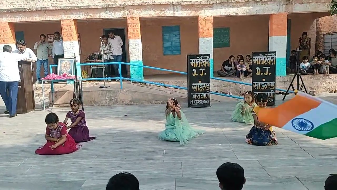 रगड़ रगड़ पग धोबती डांस 👌👌😍|| Ragad Ragad pag Dhovti Dance#govtschool #dance #independencedaydance#