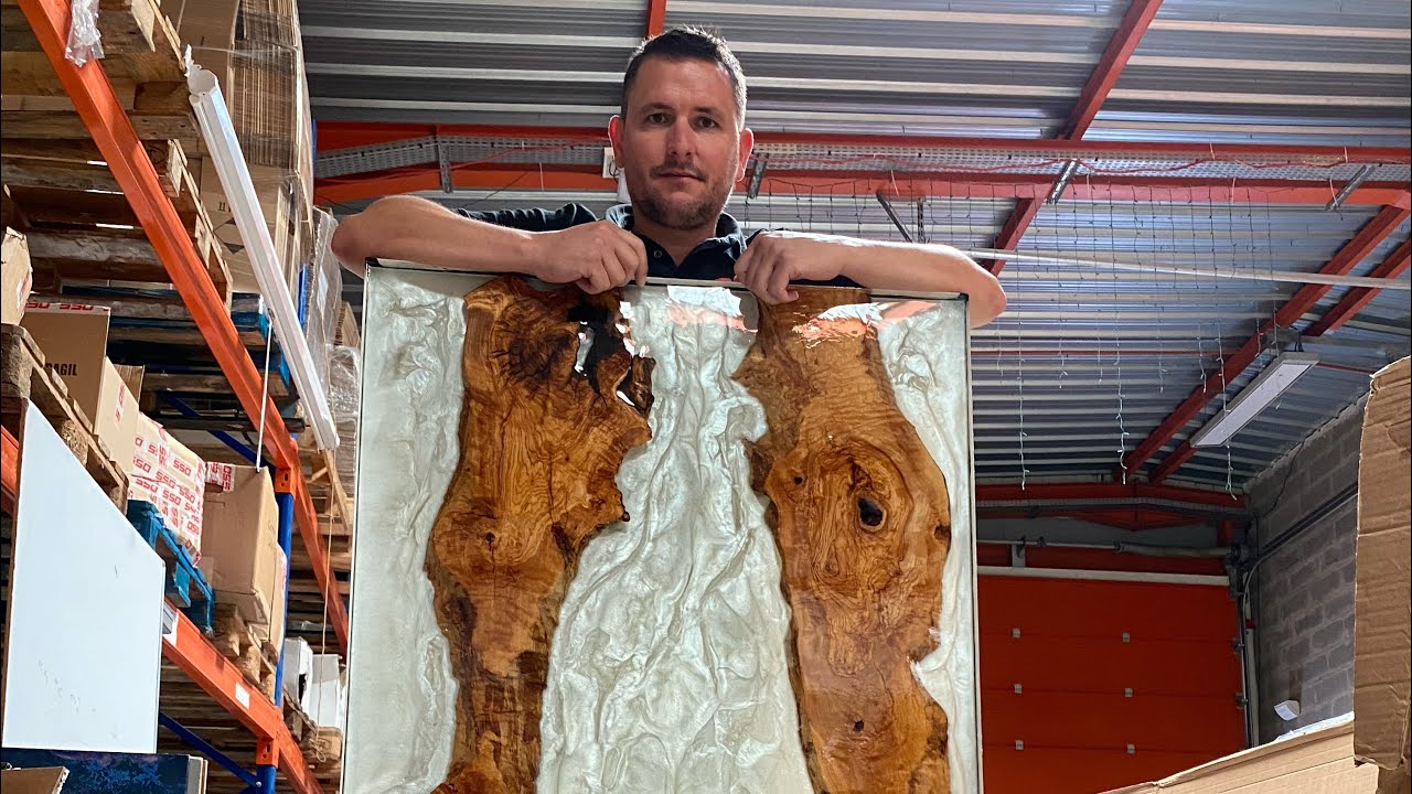 Table creation with epoxy resin and olive wood