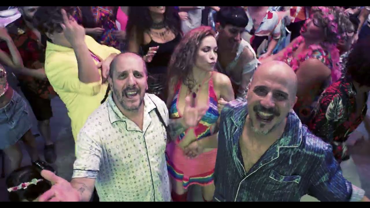 Bersuit Vergarabat feat La Delio Valdez - El Cumbi&oacute;n