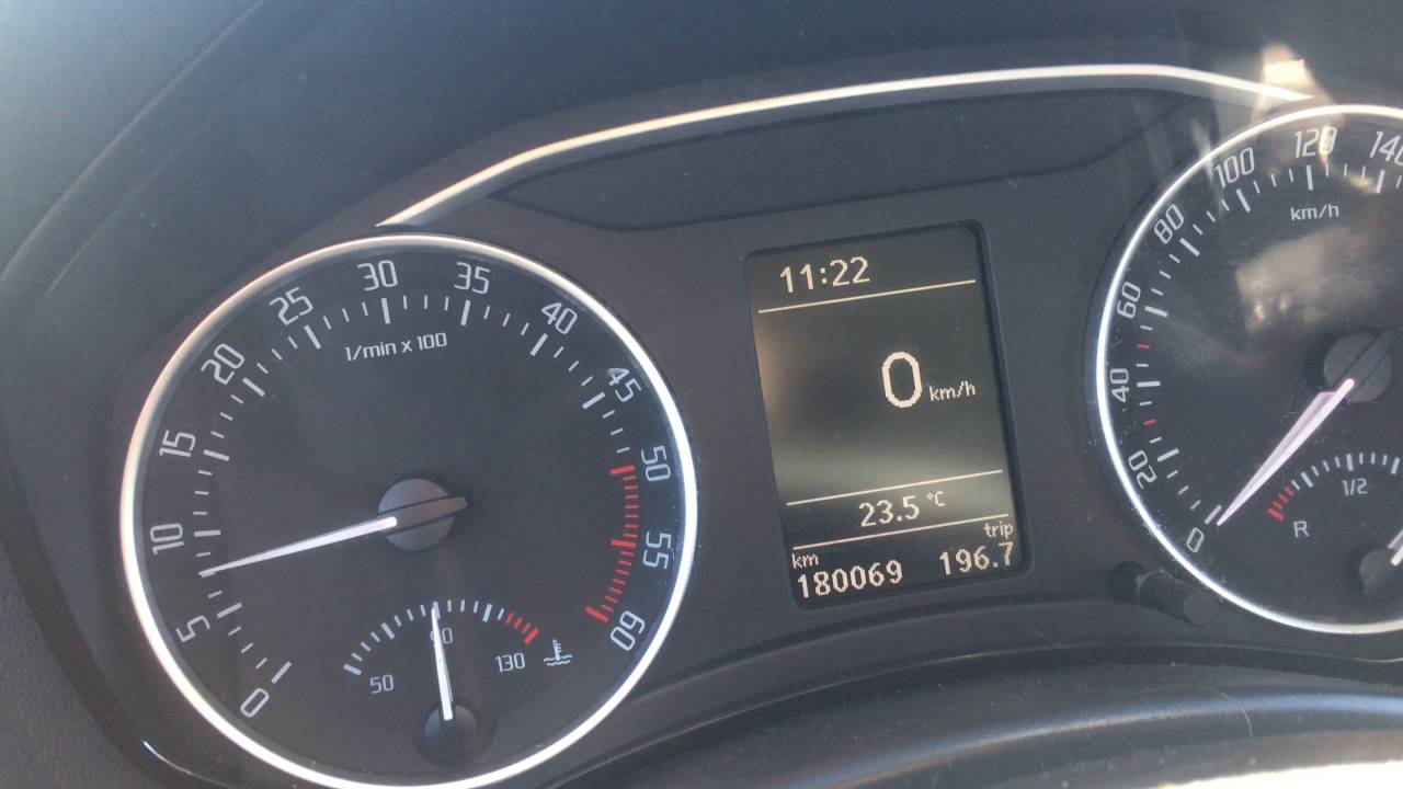 &Scaron;koda Octavia 2.0 TDI 103kW CFHC Acceleration 0-130 Km/h