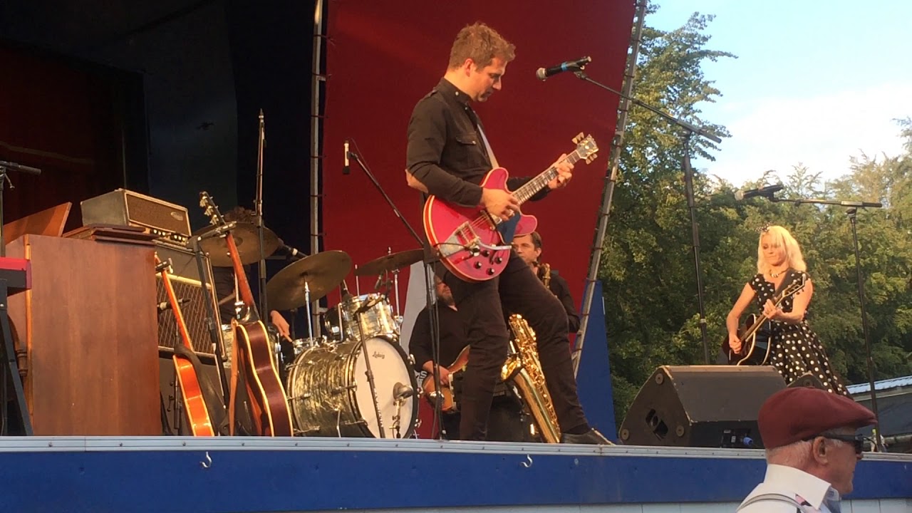 Michelle Birkballe & The Works -  Rock this party