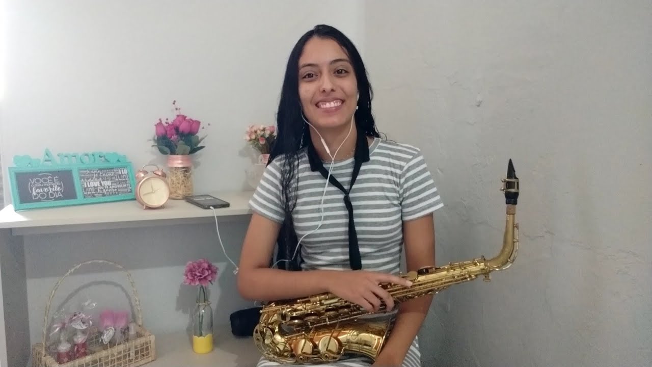 Hino 427 - Os que no Senhor dormiram. Vivian Novaes Saxofonista.