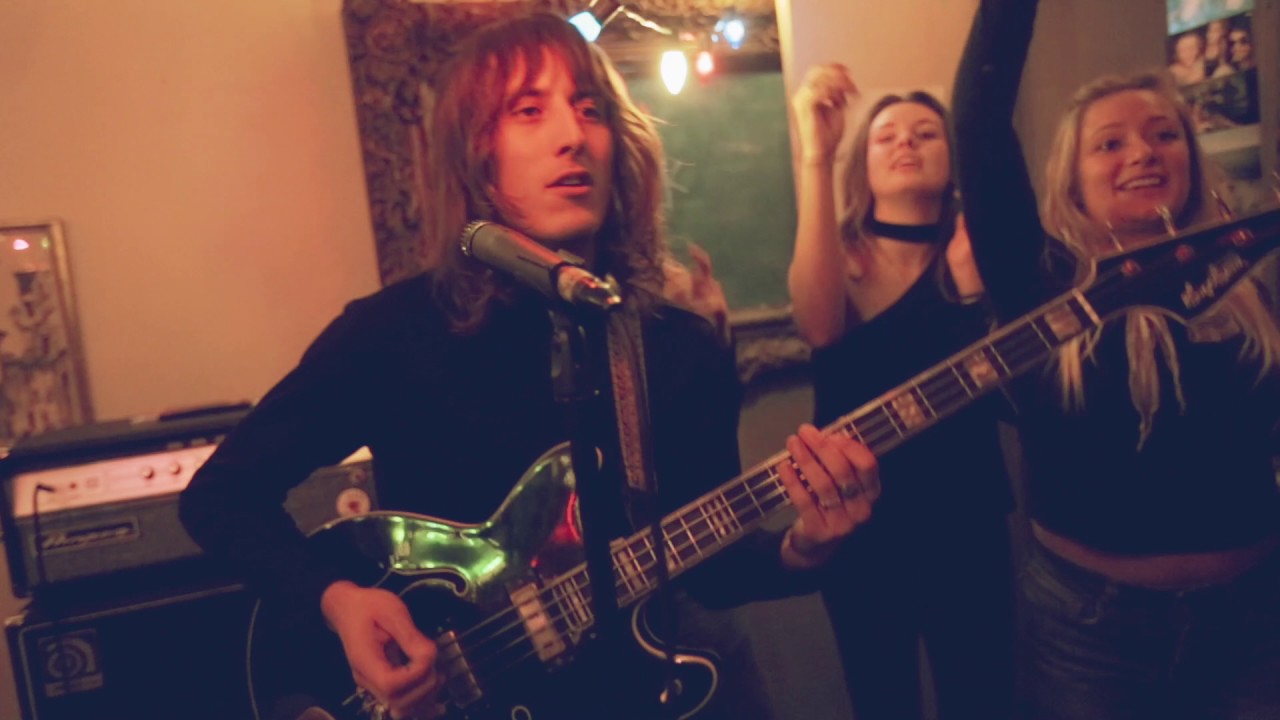 Vista Kicks - Marceline (Kickback Sessions - In The Studio)
