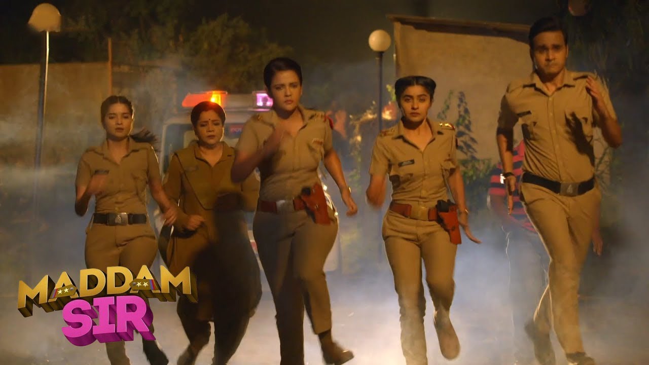 किसके पीछे भागी महिला Police? | Madam Sir | Best Comedy Show