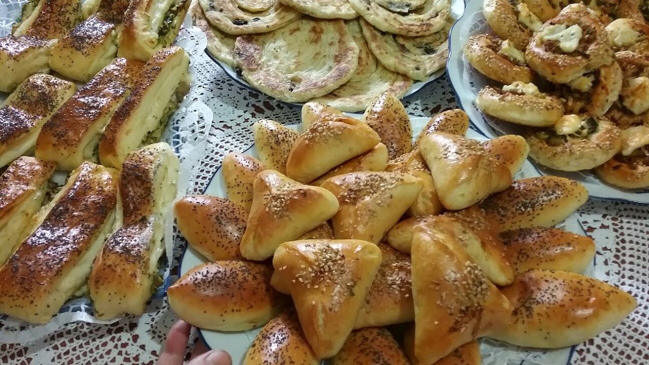 4 أشكال من المملحات من عجينة واحدة وملوي بالفرماج والزيتون