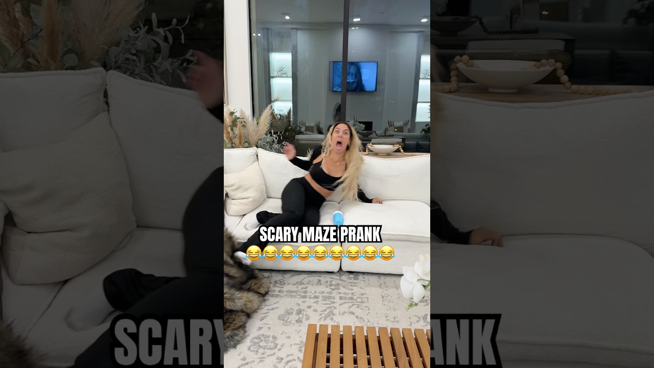 Scary Maze PRANK 😂