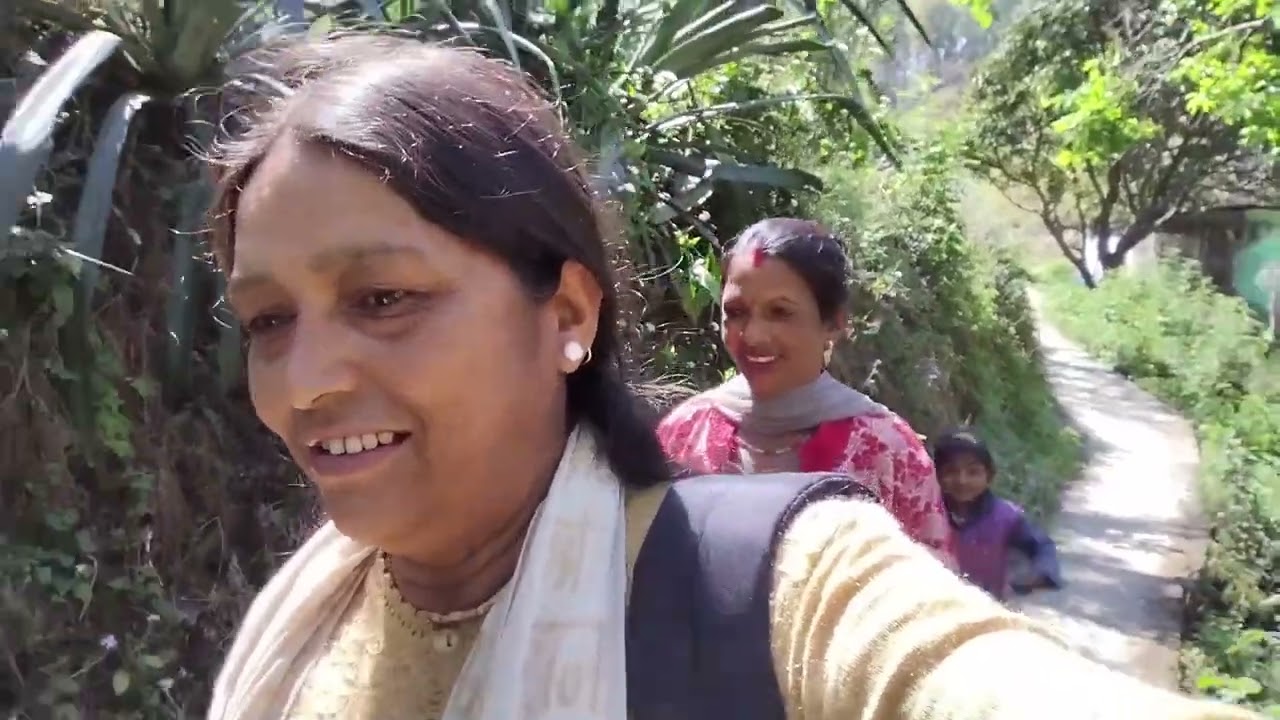 Aaj Gai Mein Shila Gaon Mein