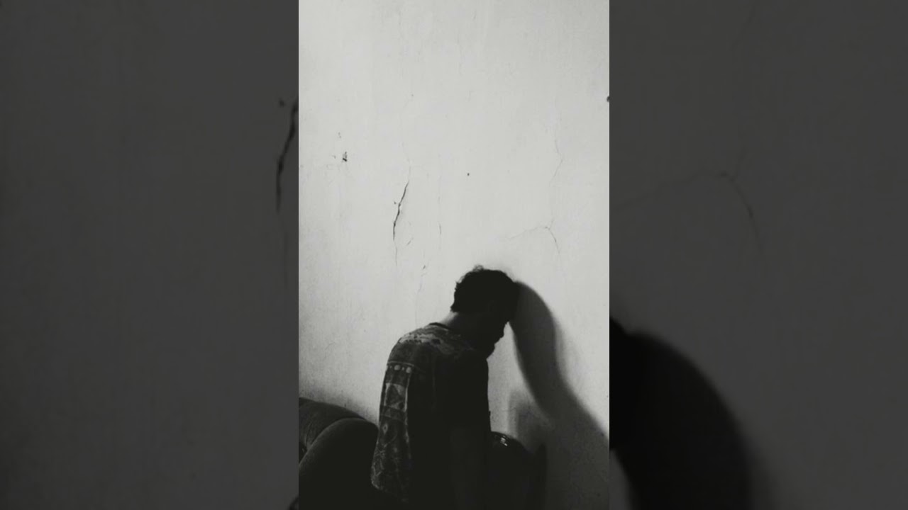 اغنيه وخلصت الحكاية بطيء