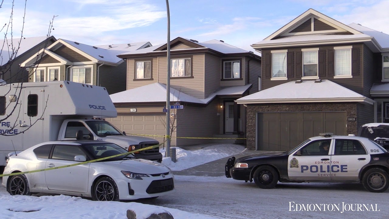 Raw: Police investigate homicide scene in north Edmonton