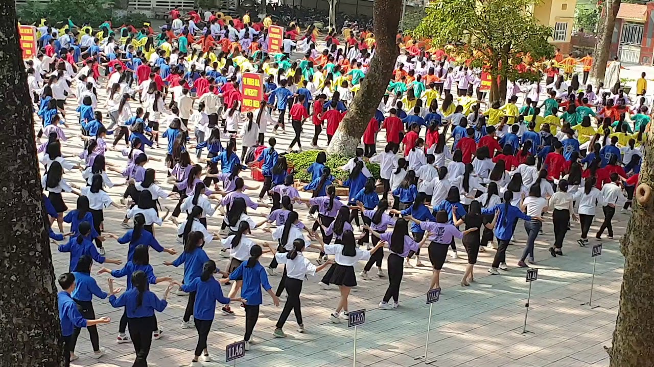 Vũ điệu Cha cha cha. Trường THPT Hậu Lộc I.