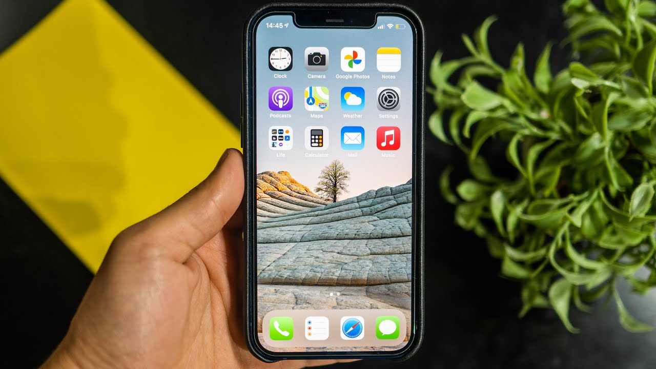 My Minimalist iPhone 12 Setup | Customization & Apps