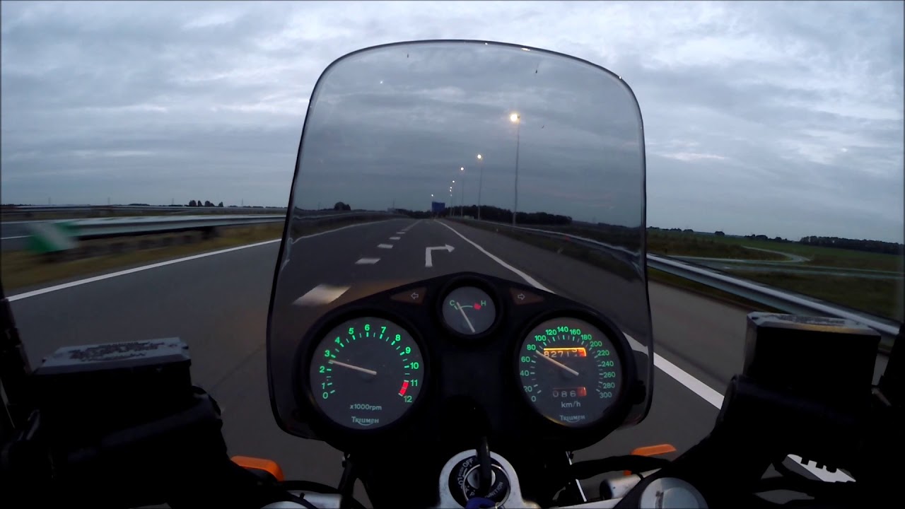 Triumph Trident ride in the evening