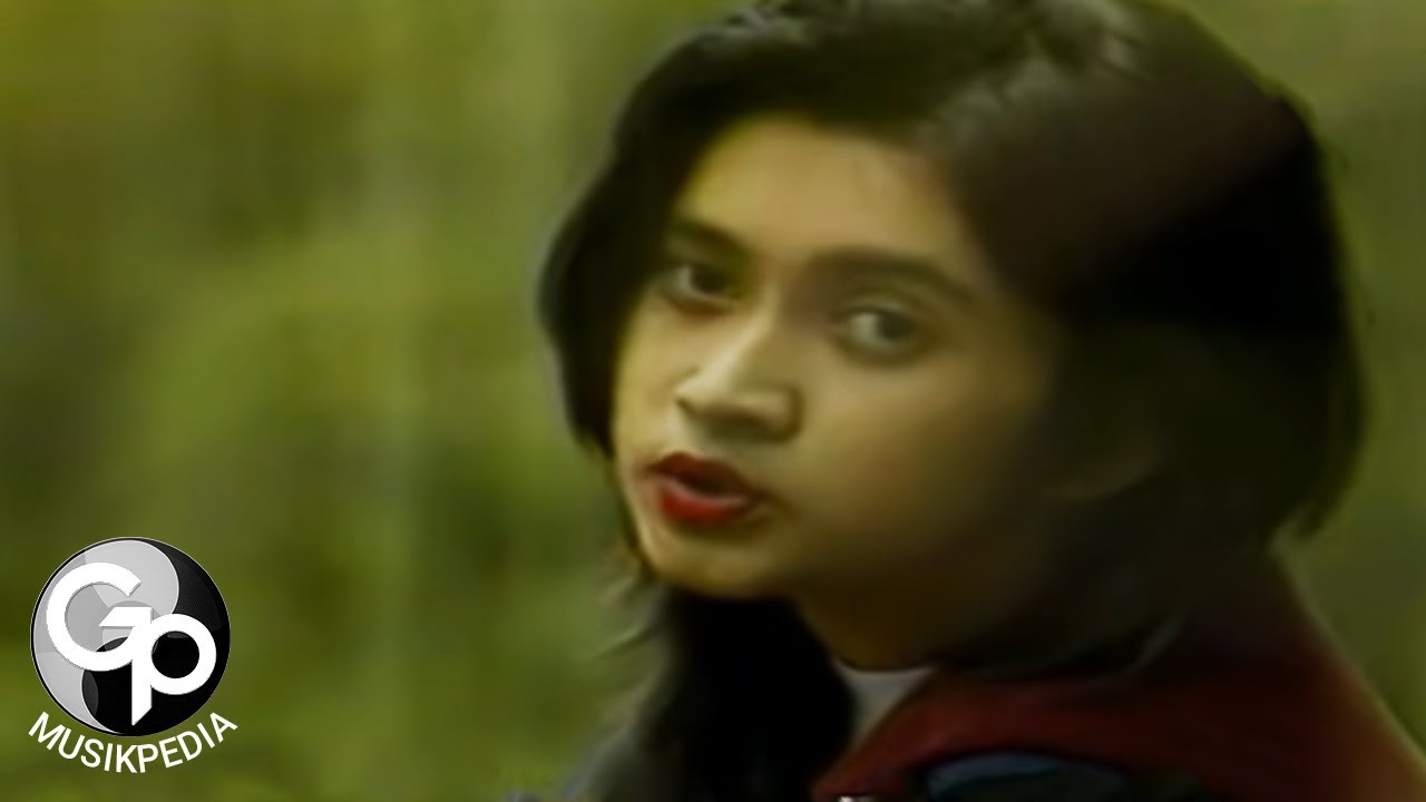 Nafa Urbach - Bagai Lilin Kecil (Official Music Video)