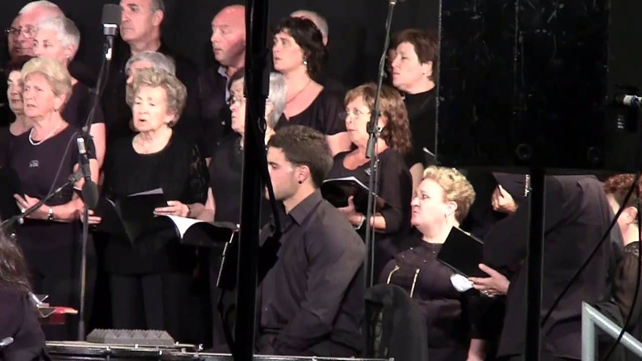 5  Bihotz bat  BANDA y CORO AITZURI de DEBA