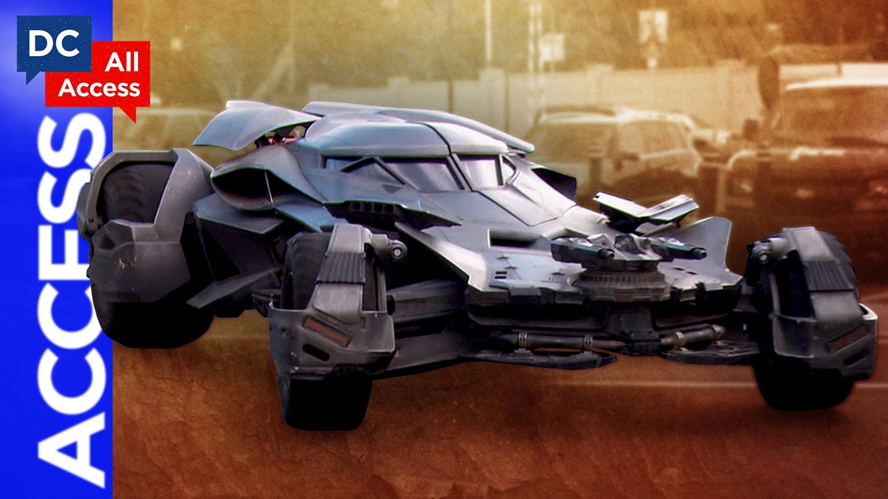 Up-Close Look @ NEW Batmobile! + Catwoman DLC