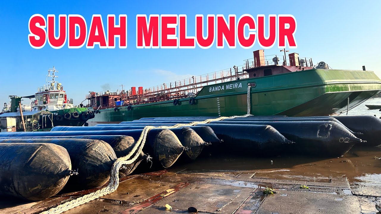 Peluncuran Oil Barge Banda Neira 1500 KL