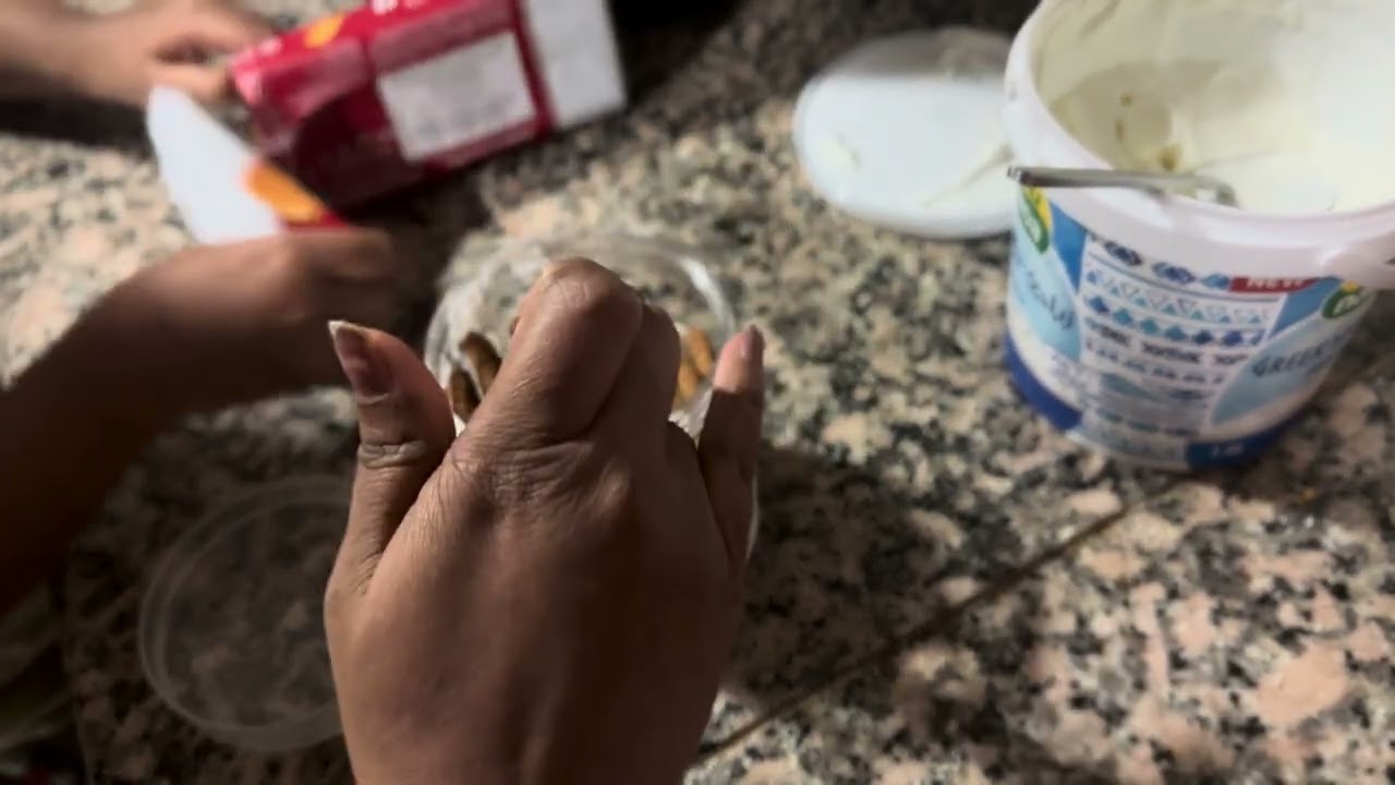 Making viral cheesecake with my daughter. #food #cheesecake #viral 