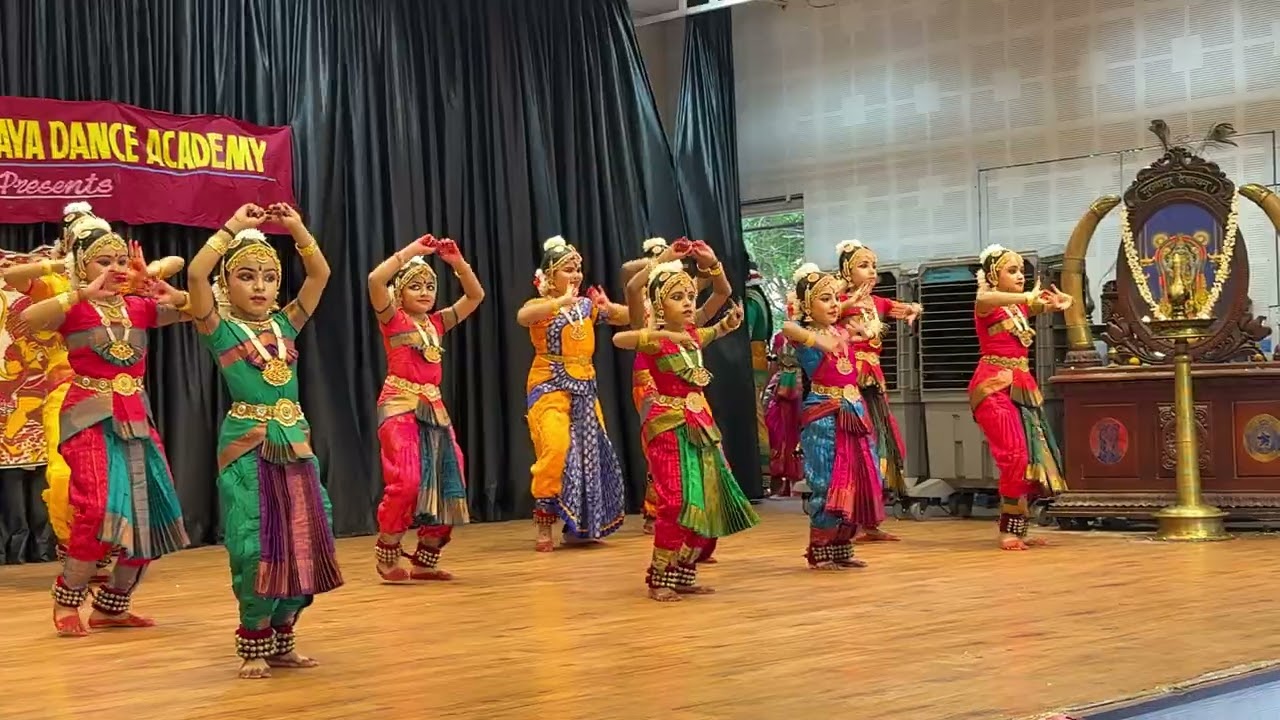 GANAPATHY STUTHI Dance Performance | Midhilalaya Dance Academy Trivandrum | Guruvayoor Temple