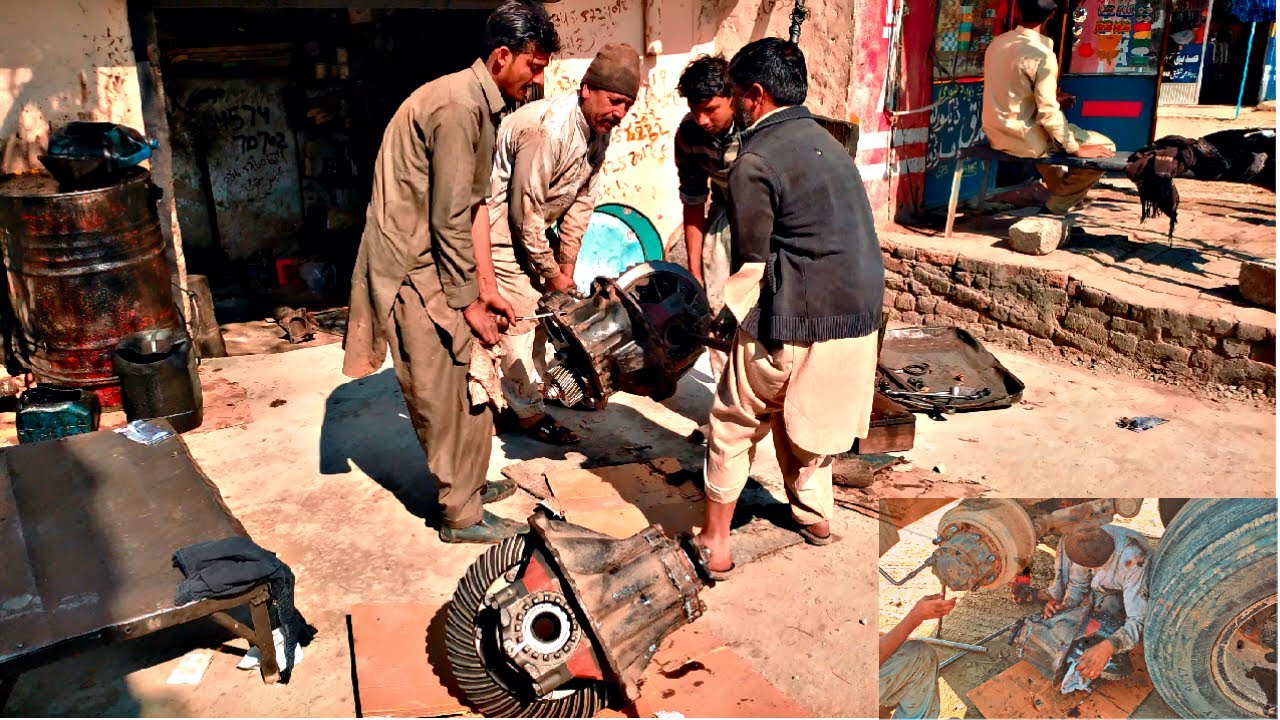 Pakistani Truck Repair Artistry: Repairing a Damaged Differential Gear with basic tools