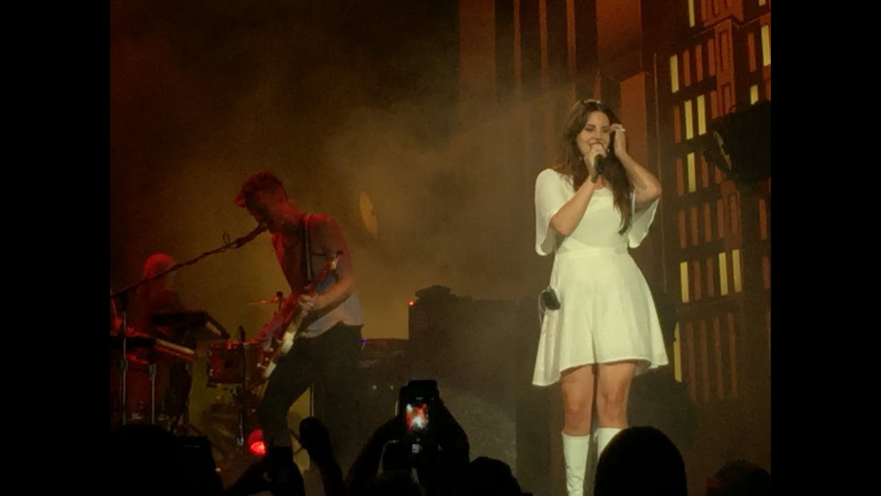 Lana Del Rey - Florida Kilos LIVE