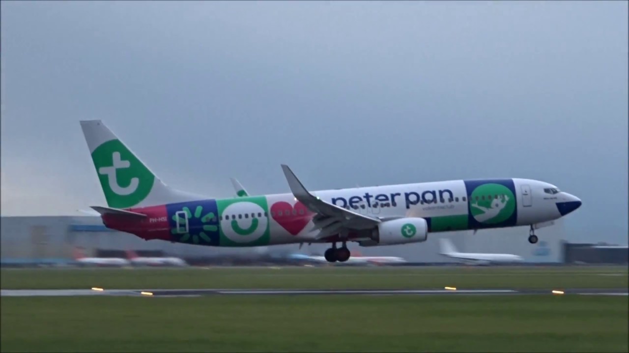 Runway 27 Arrivals at Amsterdam Schiphol Airport - 30th November 2017