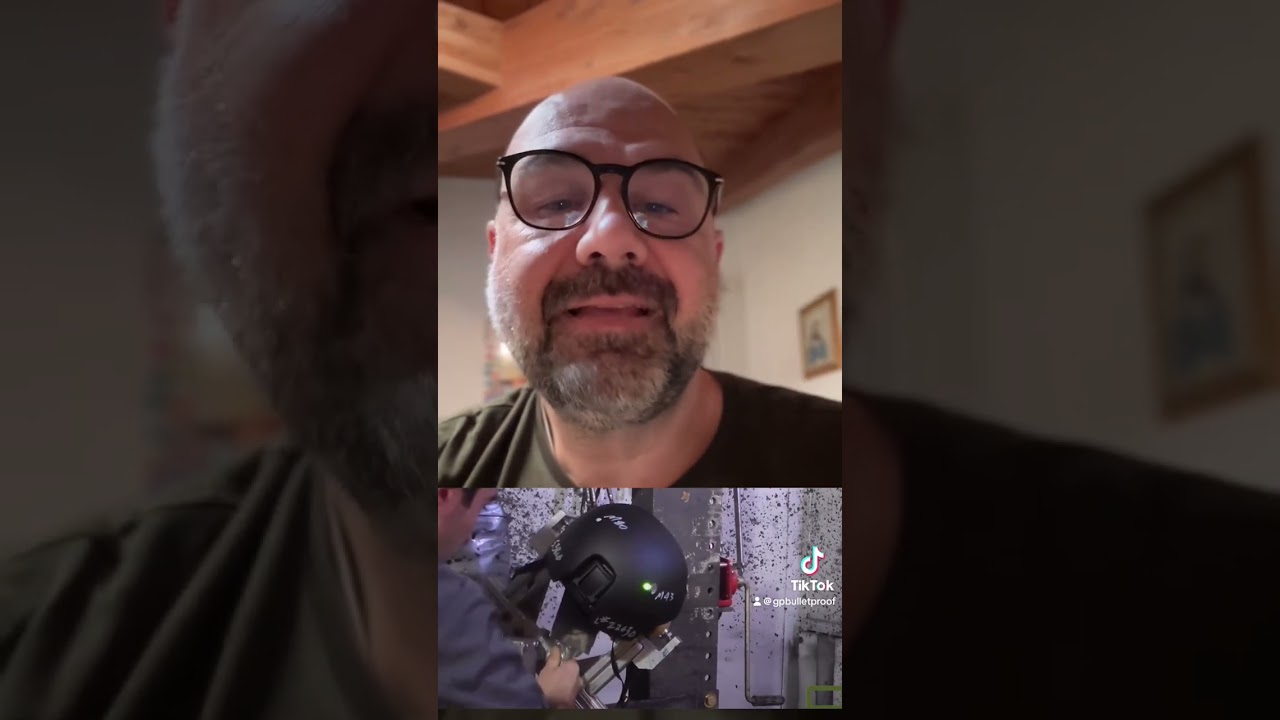 Elmetto balistico test e configurazione
