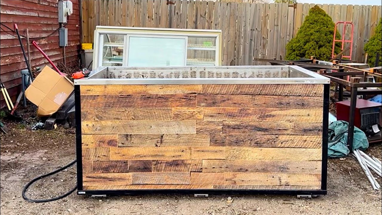 Industrial cooler for scrap 