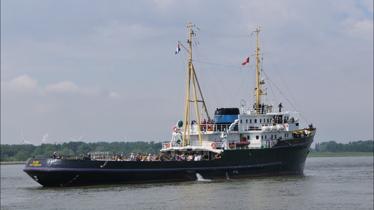 Elbe ,  Zeesleper uit 1959 . Varend erfgoed.