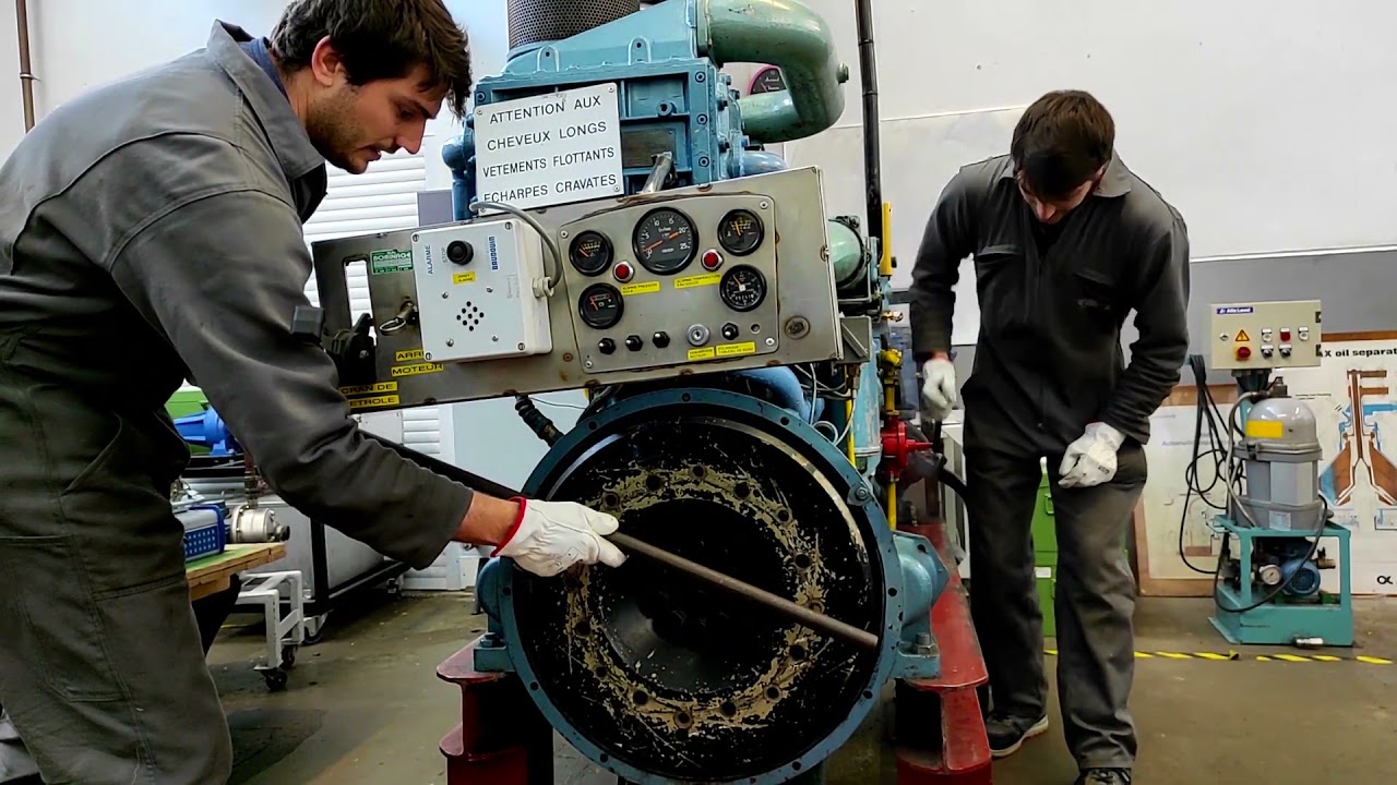 Travaux pratiques en atelier : démarrage et conduite d'un moteur diesel 4 temps