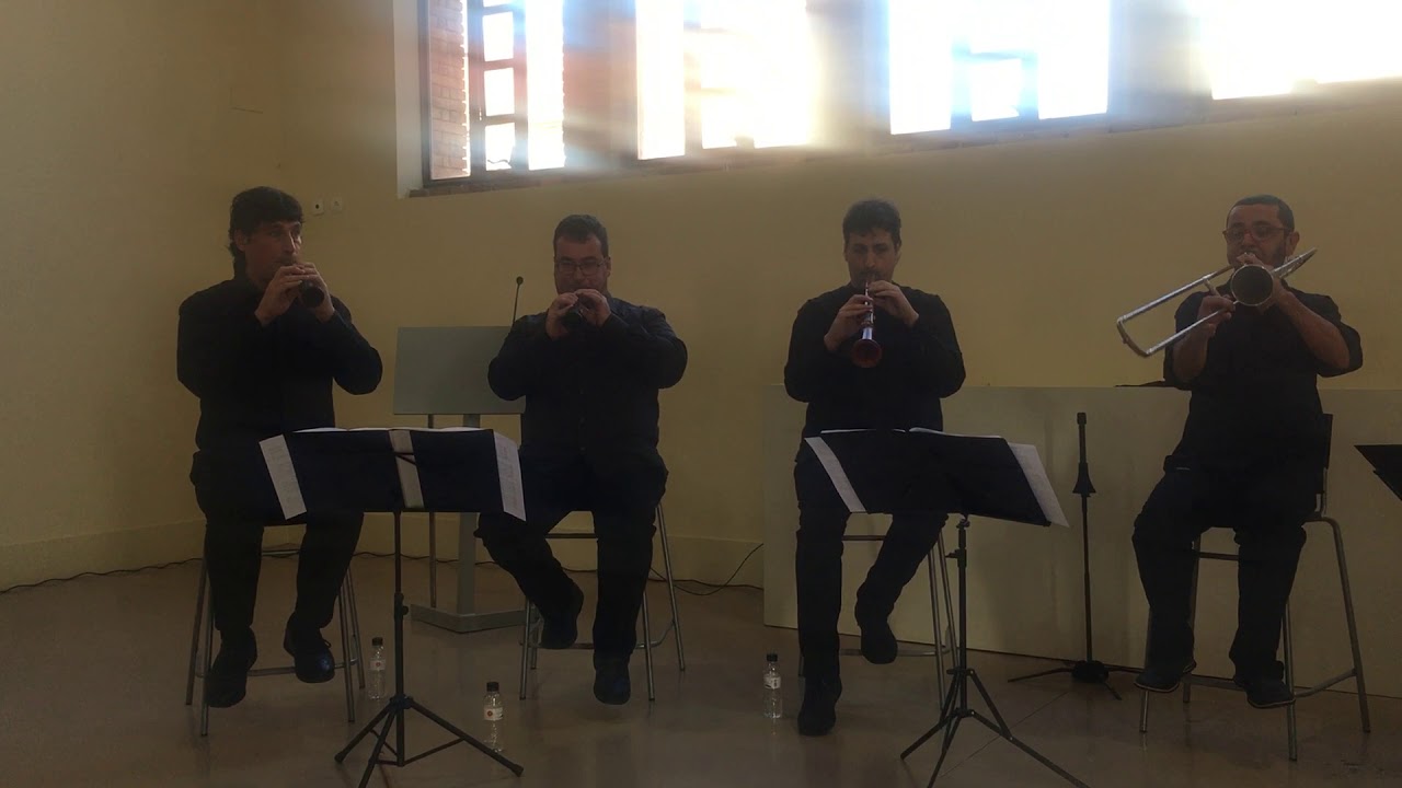 Espectacular lli&ccedil;&oacute; i actuaci&oacute; de m&uacute;sica antiga i del #Renaixement del grup Suterranya