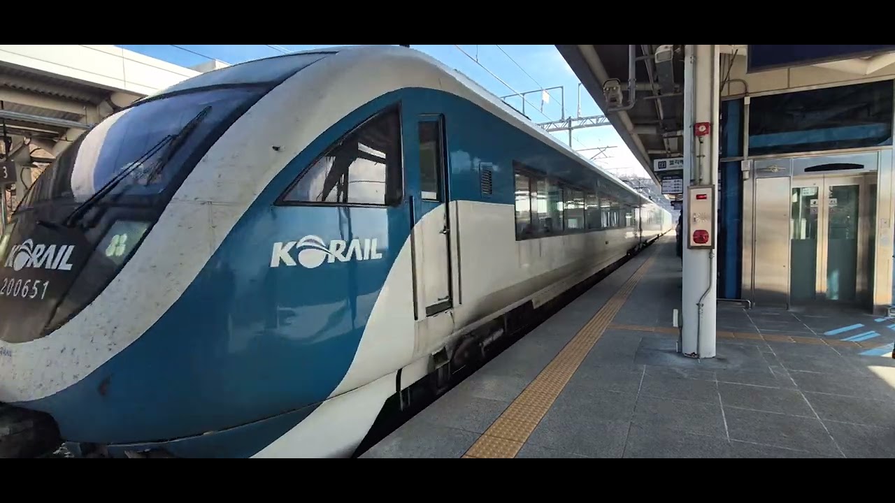 [한국철도] 누리로 북울산역 동대구행 1876열차 진입