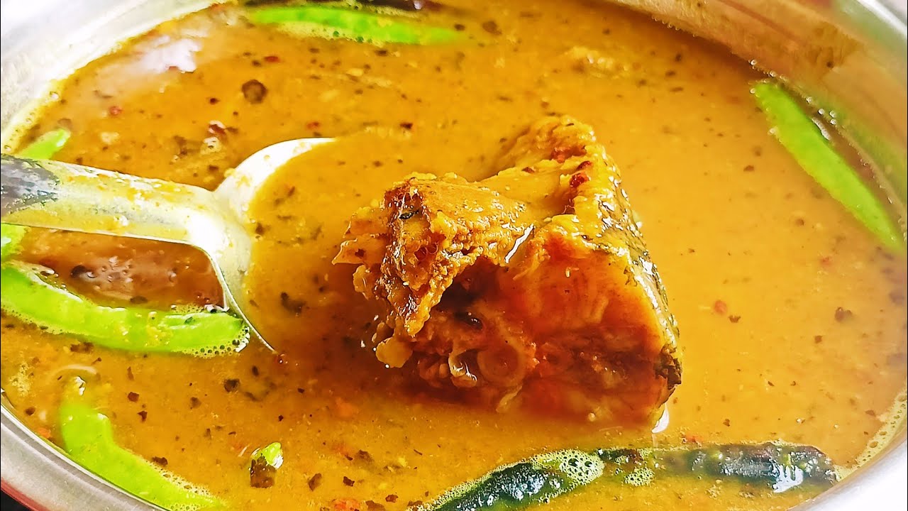 Bengali Style Maacher Matha Diye Musoor Dal Recipe | Masoor Dal Recipe | Katla Fish Head Recipe |