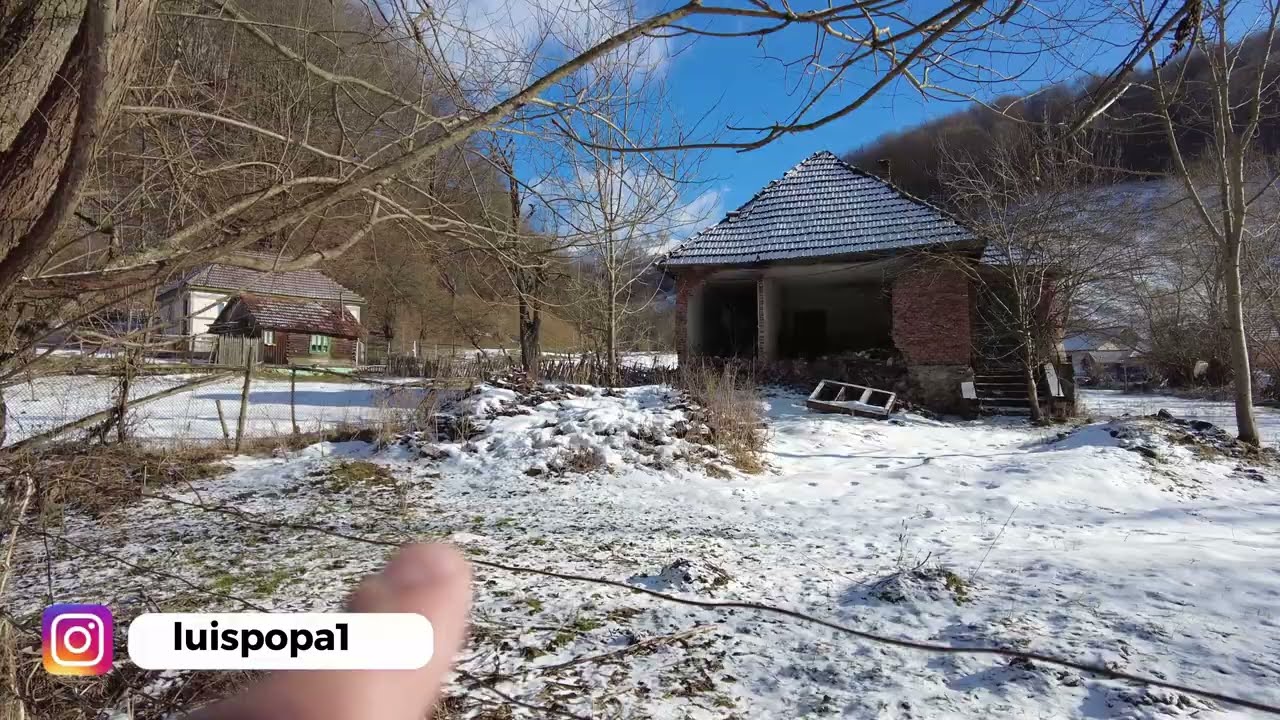 NU POT SĂ CRED ce am găsit lângă Petroșani! Oameni încă trăiesc aici…🏚️ | Sat uitat din Hunedoara