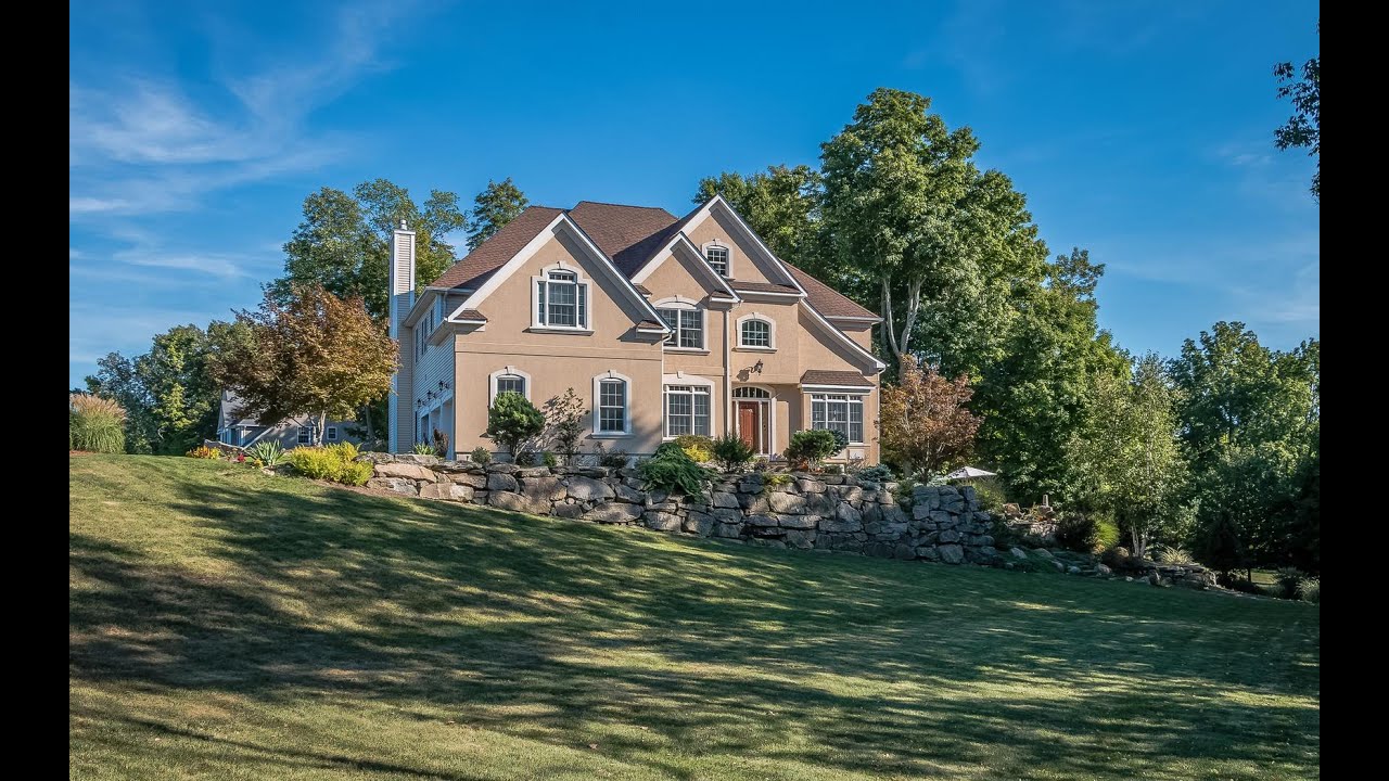 Real Estate Video Tour | 8 Balmoral Ct. Harriman, NY 10926 | Orange County, NY